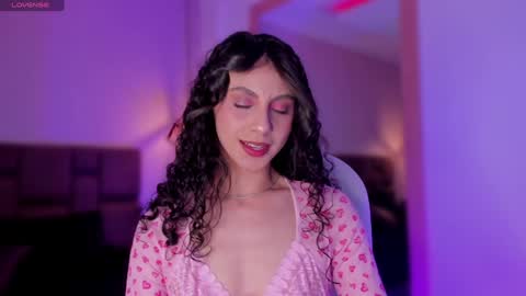 Snapshot of miss__charlotte_ chatting on 01-05-25, 08:00 Charlotte online show from 01-05-25, 08:00