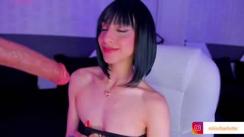 Snapshot of miss__charlotte_ chatting on 02-12-25, 07:55 Charlotte online show from 02-12-25, 07:55