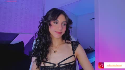 Snapshot of miss__charlotte_ chatting on 02-21-25, 03:56 Charlotte online show from 02-21-25, 03:56