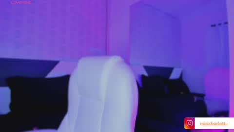 Snapshot of miss__charlotte_ chatting on 02-24-25, 07:44 Charlotte online show from 02-24-25, 07:44