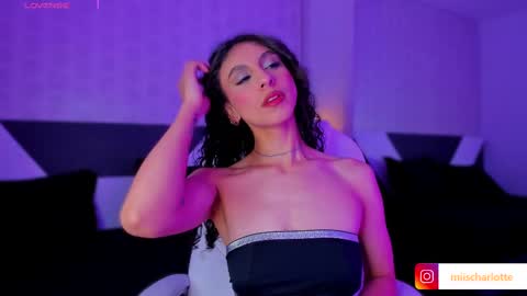 Snapshot of miss__charlotte_ chatting on 03-10-25, 04:49 Charlotte online show from 03-10-25, 04:49