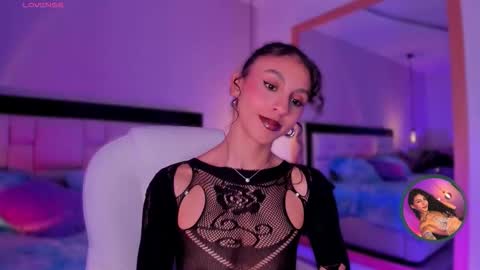 Snapshot of miss__charlotte_ chatting on 09-17-25, 04:36 Charlotte online show from 09-17-25, 04:36