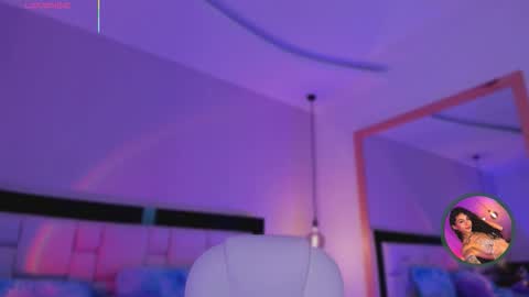 Snapshot of miss__charlotte_ chatting on 09-23-25, 03:53 Charlotte online show from 09-23-25, 03:53