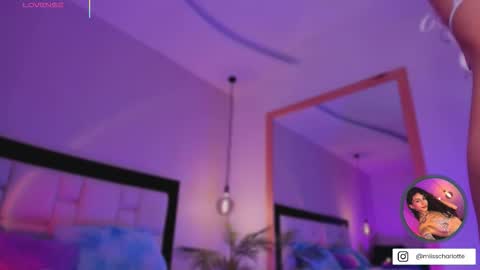Snapshot of miss__charlotte_ chatting on 09-30-25, 05:12 Charlotte online show from 09-30-25, 05:12