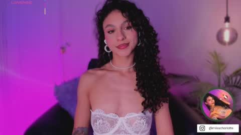Snapshot of miss__charlotte_ chatting on 10-04-25, 03:59 Charlotte online show from 10-04-25, 03:59