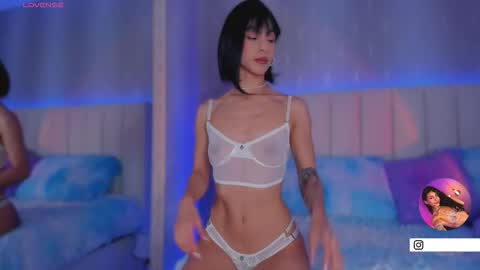 Snapshot of miss__charlotte_ chatting on 10-16-25, 04:57 Charlotte online show from 10-16-25, 04:57