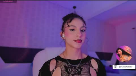 Snapshot of miss__charlotte_ chatting on 11-08-25, 04:34 Charlotte online show from 11-08-25, 04:34