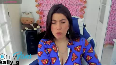 Snapshot of miss_adams01 chatting on 10-17-25, 05:59 miss_adams01 online show from 10-17-25, 05:59