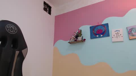 Akemi 3 online show from 02-12-25, 05:16