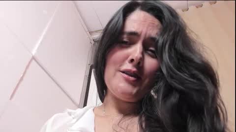 Snapshot of miss_alhy chatting on 10-27-25, 01:15 online show from 10-27-25, 01:15