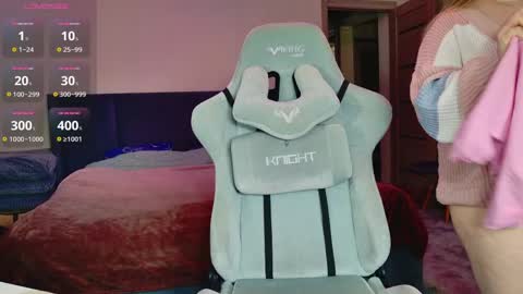 Snapshot of miss_anna909 chatting on 04-05-26, 12:13 Anna online show from 04-05-26, 12:13