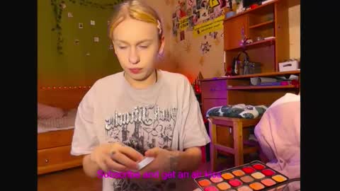 Snapshot of miss_barbie1 chatting on 02-04-26, 06:08 Anya online show from 02-04-26, 06:08