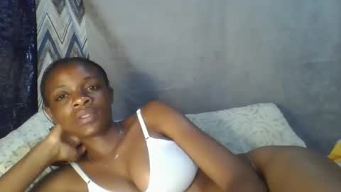 Snapshot of miss_belllo chatting on 02-19-25, 05:49 miss_belllo online show from 02-19-25, 05:49