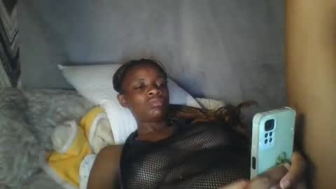 Snapshot of miss_belllo chatting on 02-20-25, 07:01 miss_belllo online show from 02-20-25, 07:01