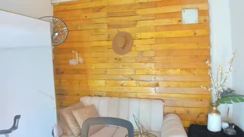 Camila online show from 11-03-25, 02:46