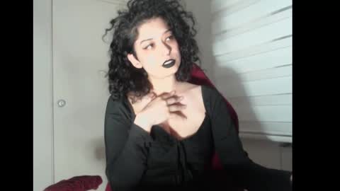 Miss Carmila online show from 09-11-25, 11:05