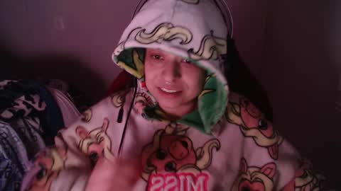 Miss Carmila online show from 11-03-25, 12:24