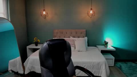 Cataleya online show from 11-21-25, 11:42