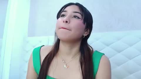 miss_charlotte78 online show from 01-06-26, 07:39