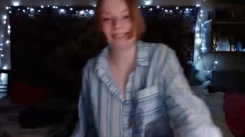 Elis online show from 02-05-25, 03:09