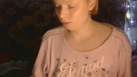 Elis online show from 11-25-25, 03:01