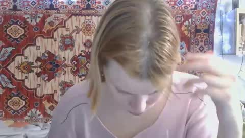 Elis online show from 03-24-26, 11:04