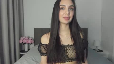 Emily online show from 02-08-25, 06:44