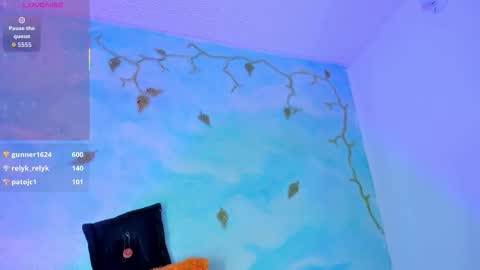 miss_evans_ online show from 09-23-25, 11:13