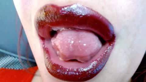 Miss Evoleth online show from 01-22-25, 05:48