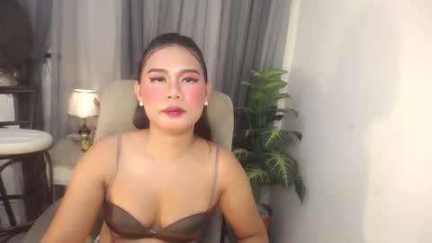 miss_fhakarat online show from 10-10-25, 12:20