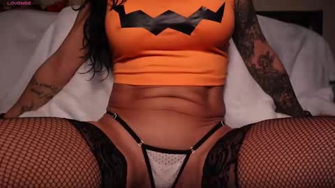 Snapshot of miss_jae chatting on 10-31-25, 02:40 jae online show from 10-31-25, 02:40