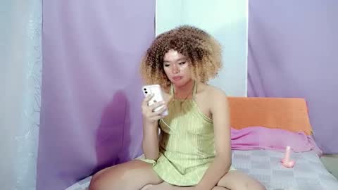 Snapshot of miss_kath chatting on 10-21-25, 03:02 miss kath online show from 10-21-25, 03:02