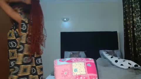 Snapshot of miss_kiarrafit chatting on 01-26-25, 06:37 Miss Kiarrafit online show from 01-26-25, 06:37