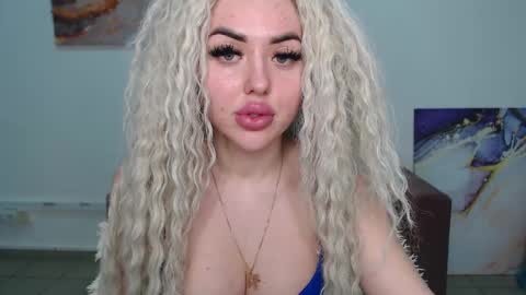 Snapshot of miss_kiten chatting on 03-05-25, 09:59 miss_kiten online show from 03-05-25, 09:59