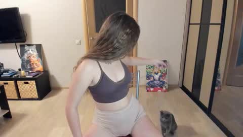 Snapshot of miss_kitty13 chatting on 11-03-25, 01:51 Kitty online show from 11-03-25, 01:51