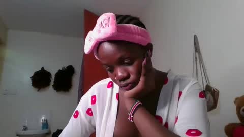 miss_kookie online show from 01-18-25, 06:10