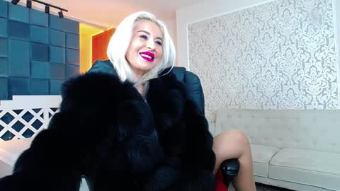 Miss Kora online show from 01-14-25, 11:31