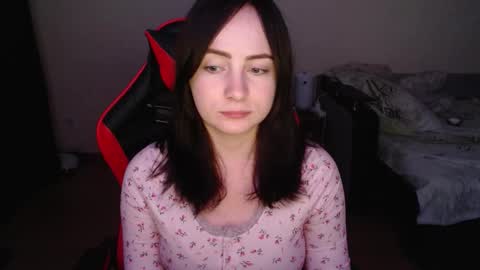 Snapshot of miss_laralynne chatting on 11-01-25, 05:48 miss_laralynne online show from 11-01-25, 05:48