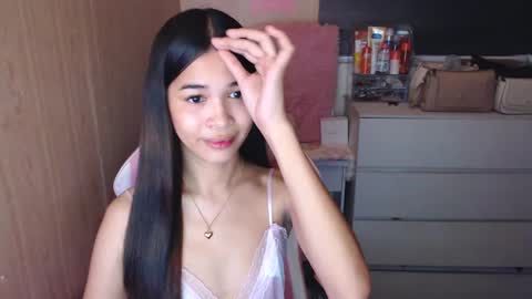 Snapshot of miss_lei18 chatting on 03-06-25, 04:19 leii online show from 03-06-25, 04:19
