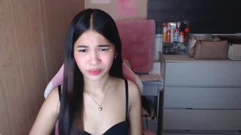 Snapshot of miss_lei18 chatting on 03-07-25, 02:25 leii online show from 03-07-25, 02:25