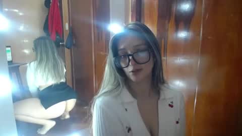 lilieth  online show from 01-11-25, 07:59