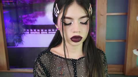 miss_lucyla online show from 12-17-24, 11:06