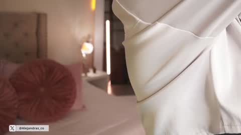 Alejandra online show from 02-09-26, 11:20