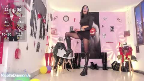 Miss Nicole online show from 10-07-25, 03:31