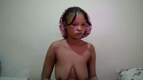 miss_rihanna2 online show from 04-14-26, 03:12