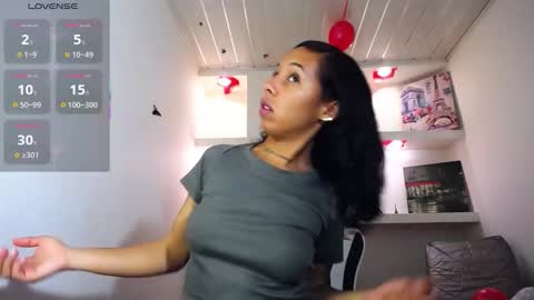 miss_sparkle666 online show from 11-23-25, 05:07