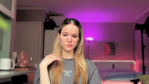 Emily online show from 12-26-24, 09:22