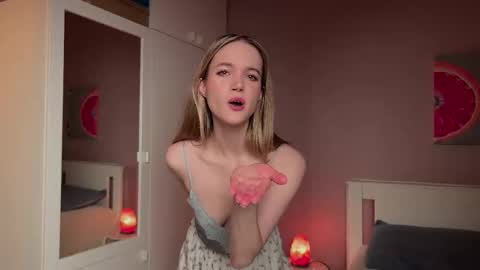 Emily online show from 12-16-25, 08:14