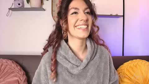 Adara Lpez online show from 09-24-25, 01:09