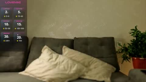 Snapshot of miss_ur_kiss chatting on 11-13-25, 02:32 miss_ur_kiss online show from 11-13-25, 02:32